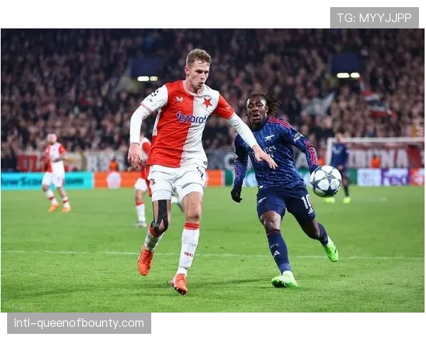 桑德兰绝平阿森纳，升班马光明球场展现韧性